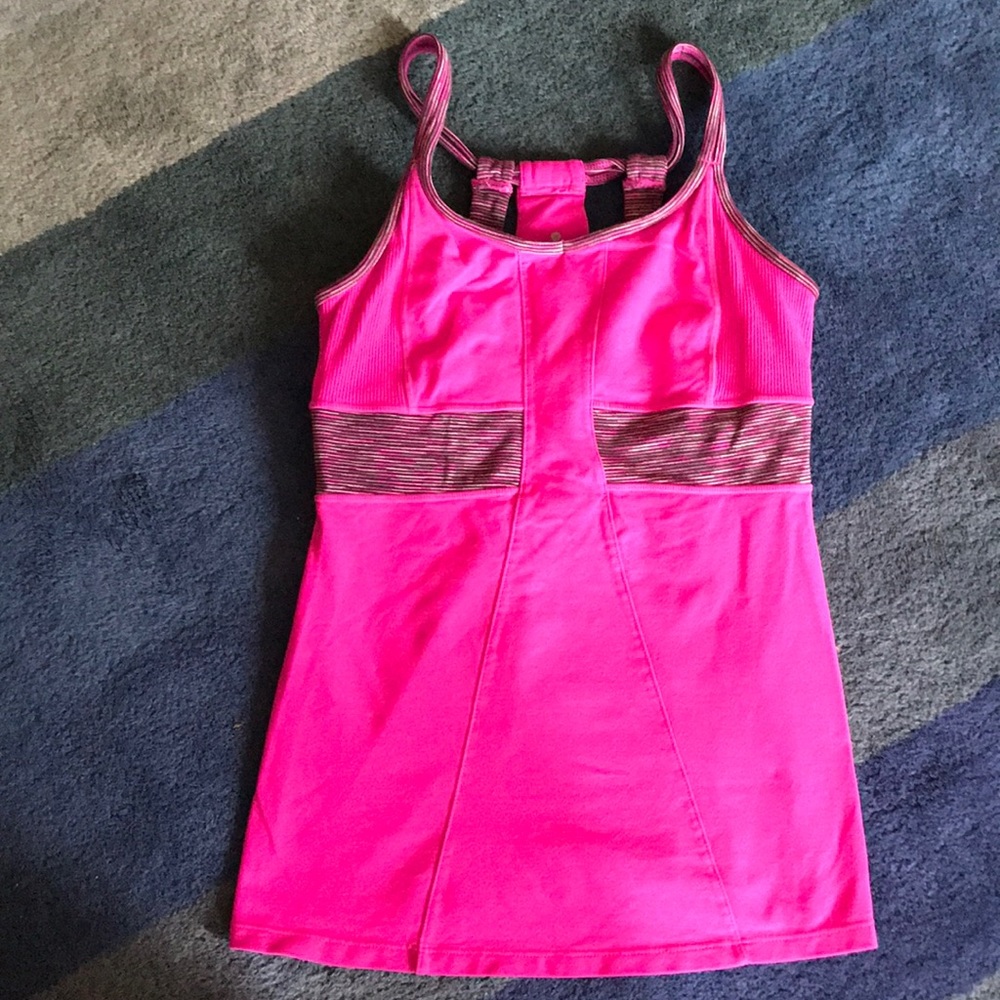 Athleta fuschia pink tank top yoga S